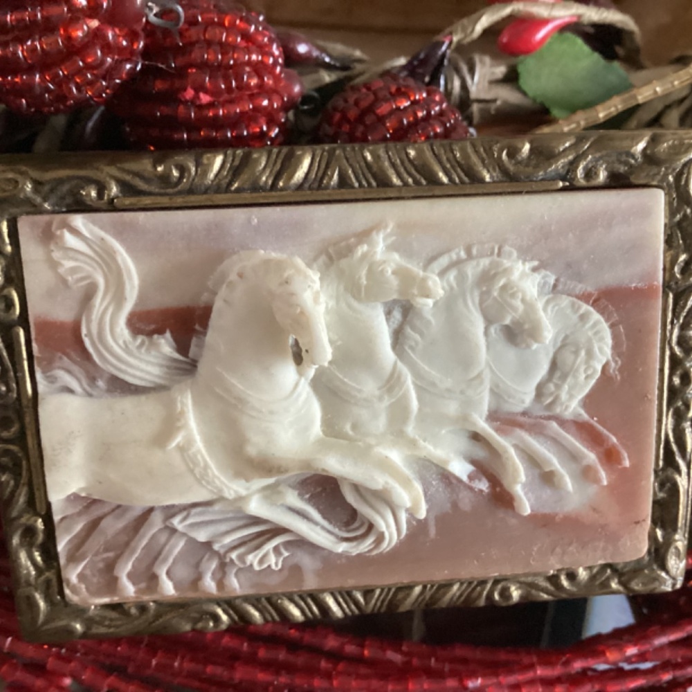 Vintage Incolay Studios USA 1976 Brass Stone Horse Belt Buckle - Picture 6 of 9